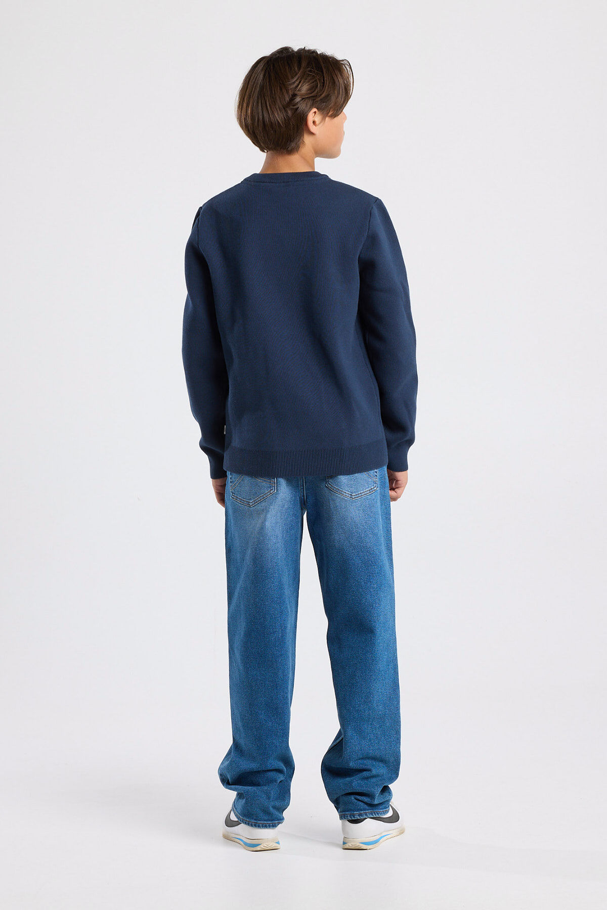 Konrad crew JR image number 2