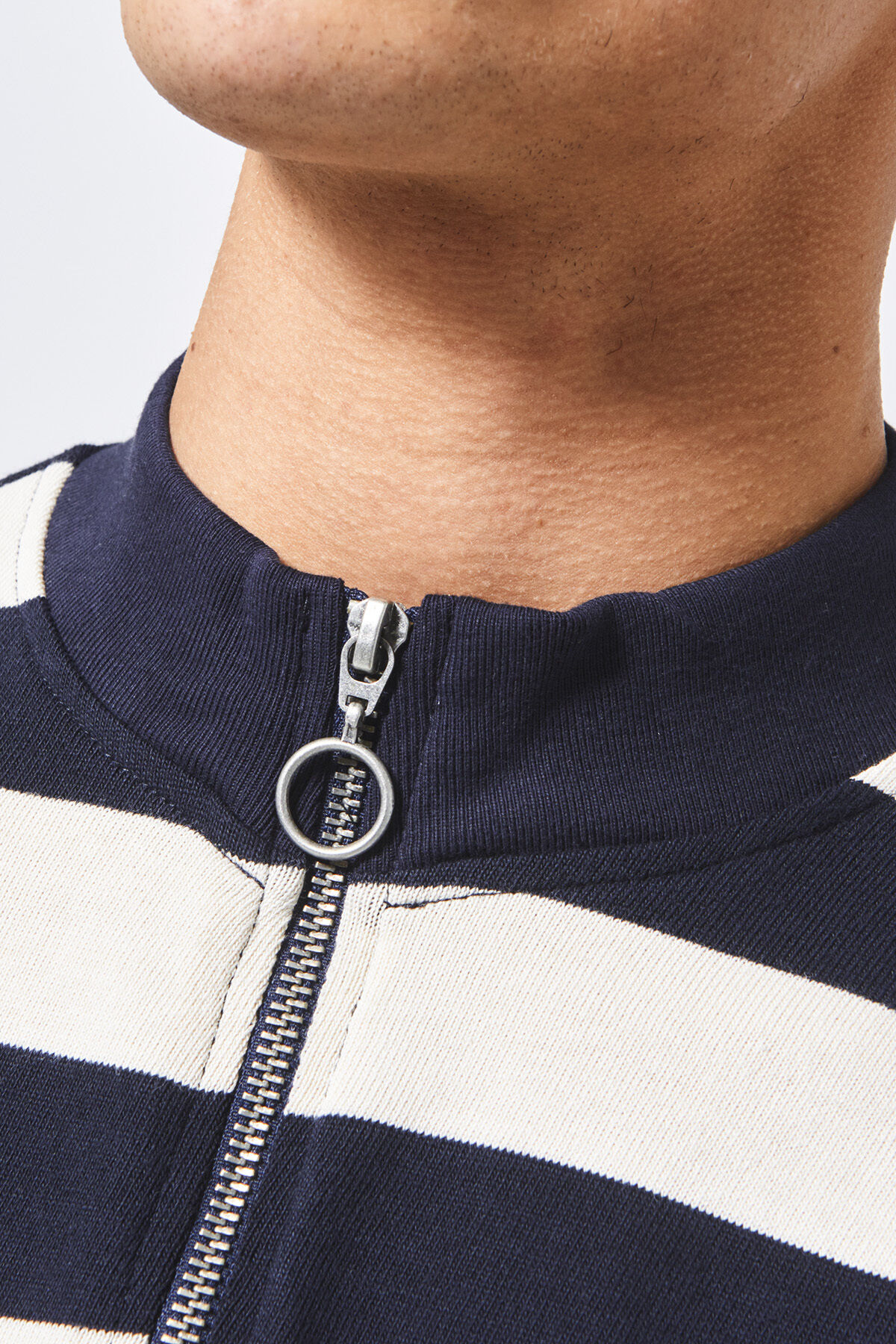 Langarm Levi image number 3