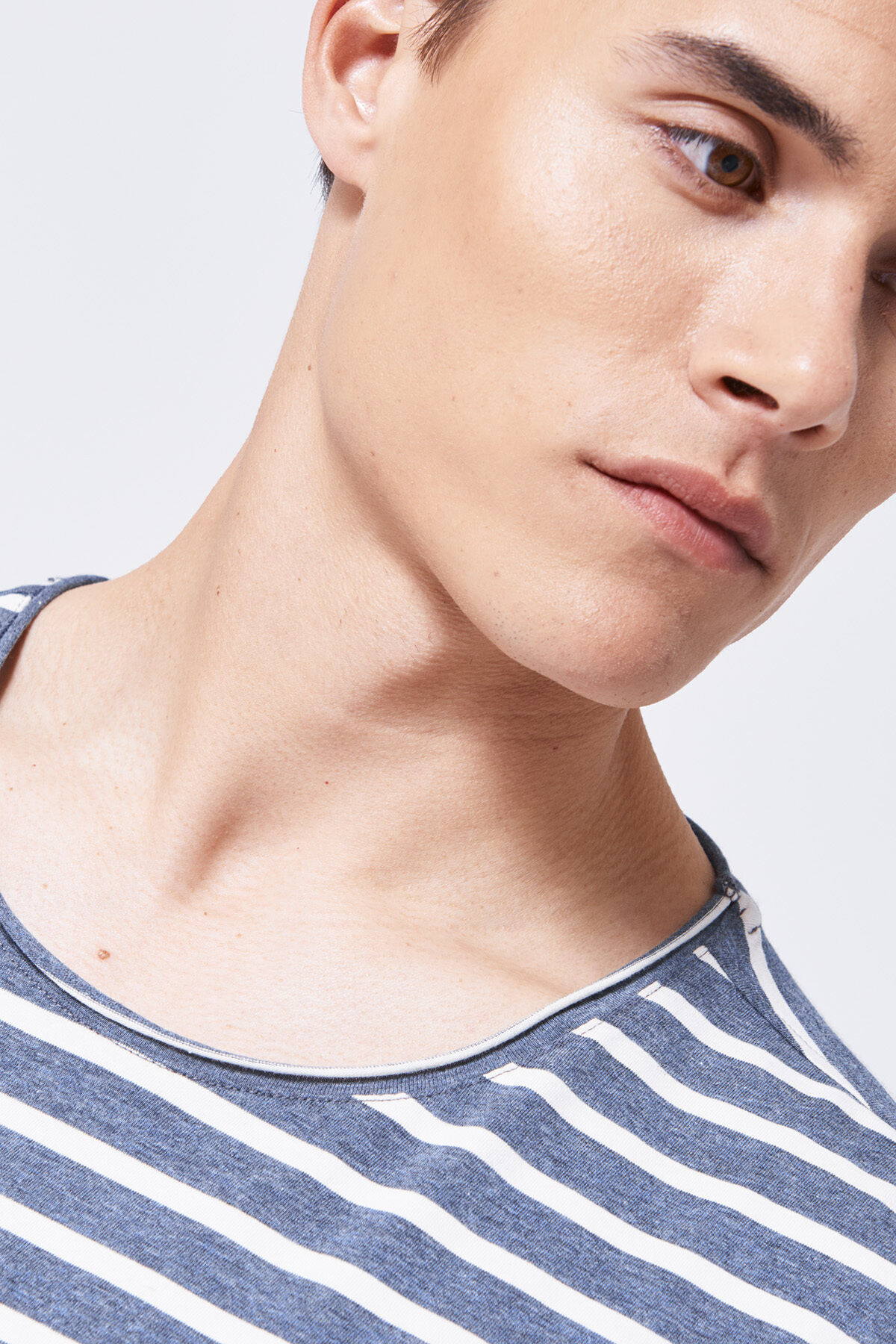 T-shirt Took image number 3