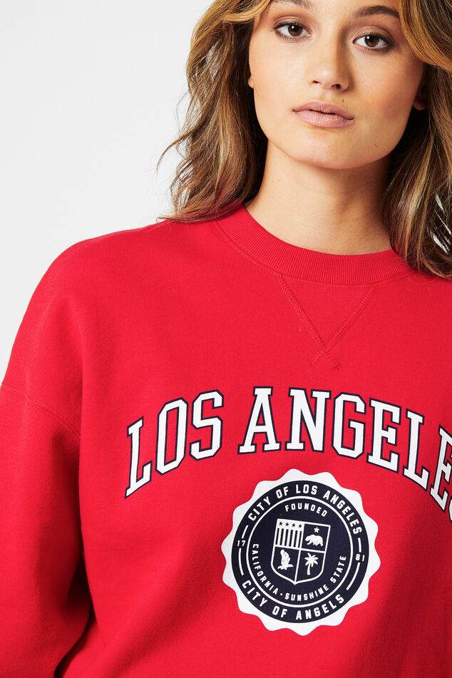 Sweater Sue image number 3