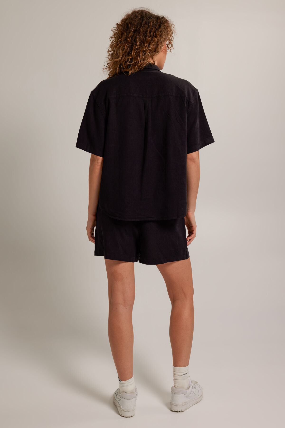 Short Nour image number 2