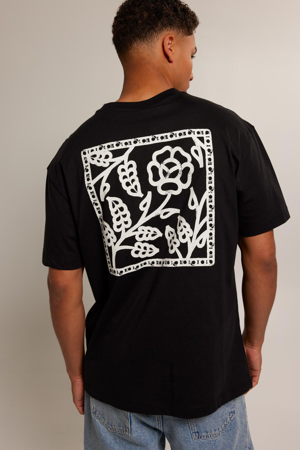 Black and white van shirt sales