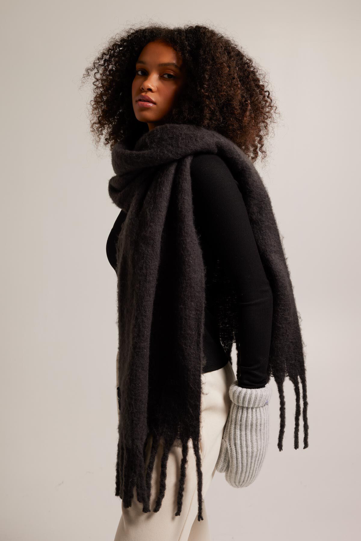 Scarf April image number 0