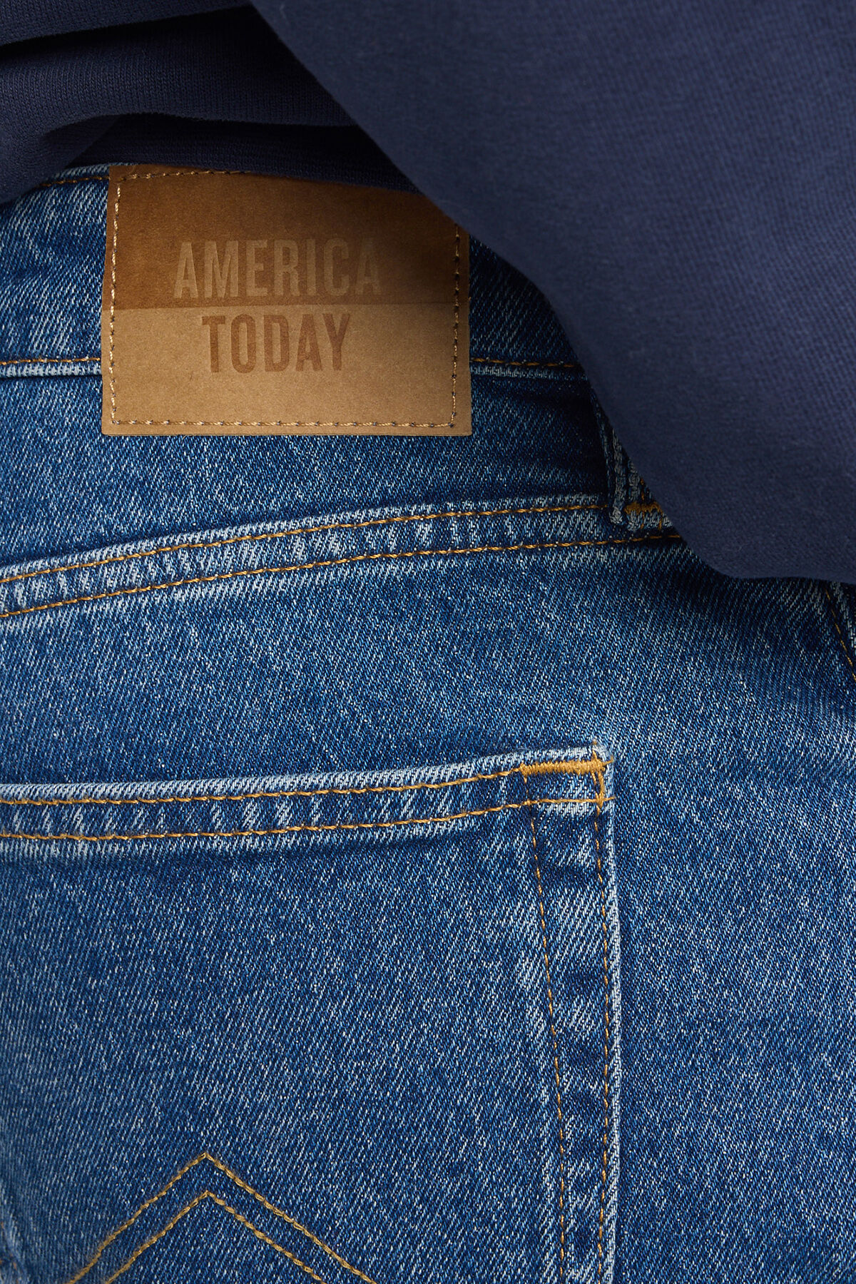 Dexter image number 3