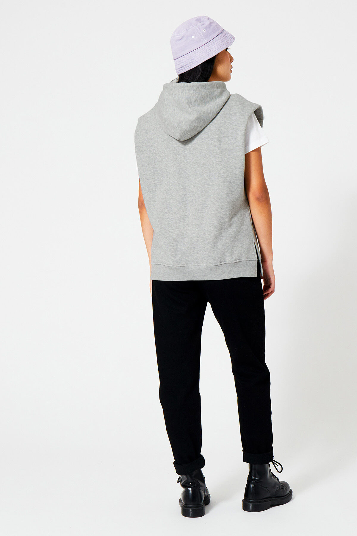 Sweater Susan image number 2