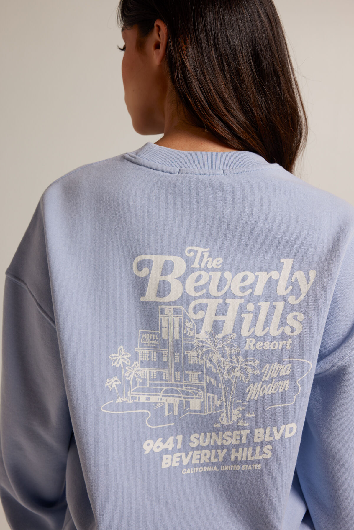 Sweat Sela image number 3