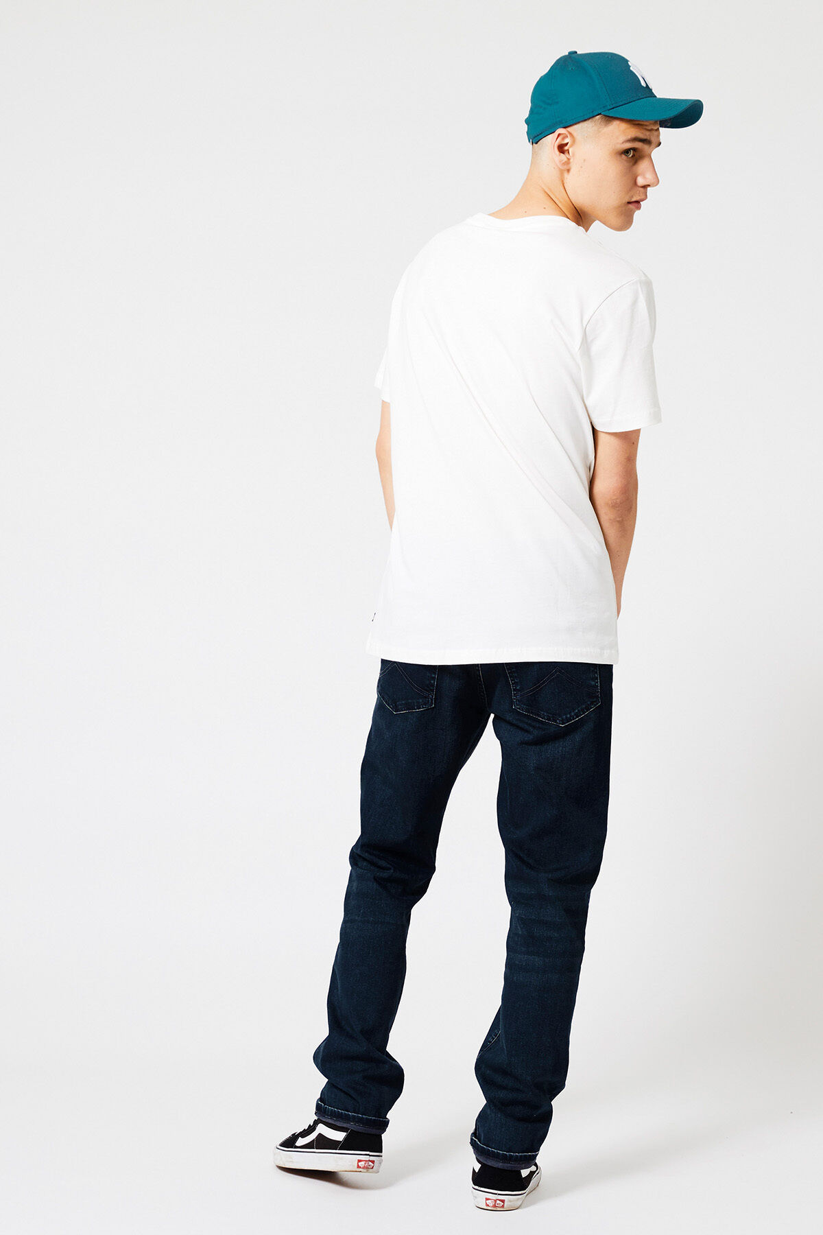 Elias California image number 2