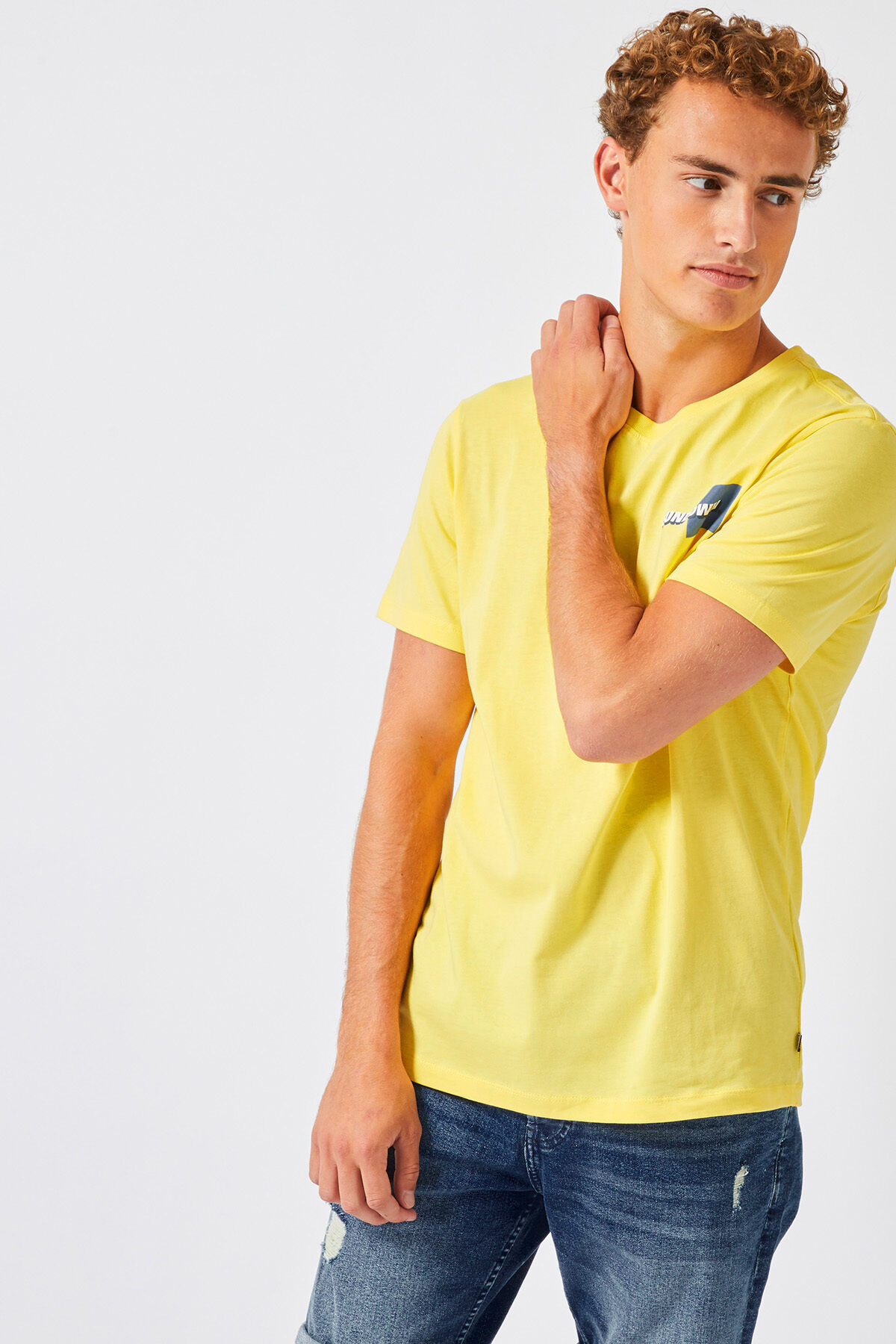 Earl Square image number 1