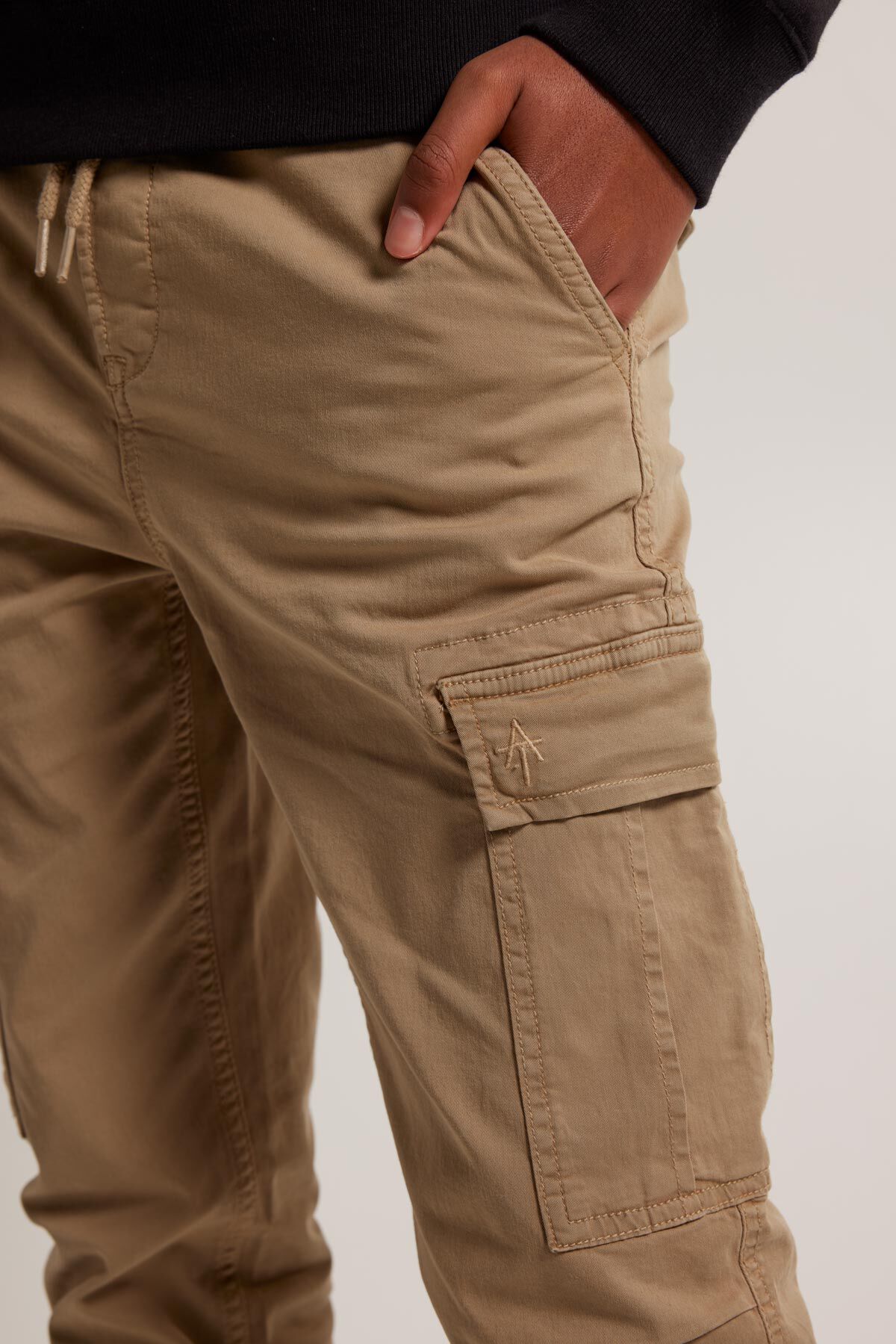 Broek Pharrell jr image number 3