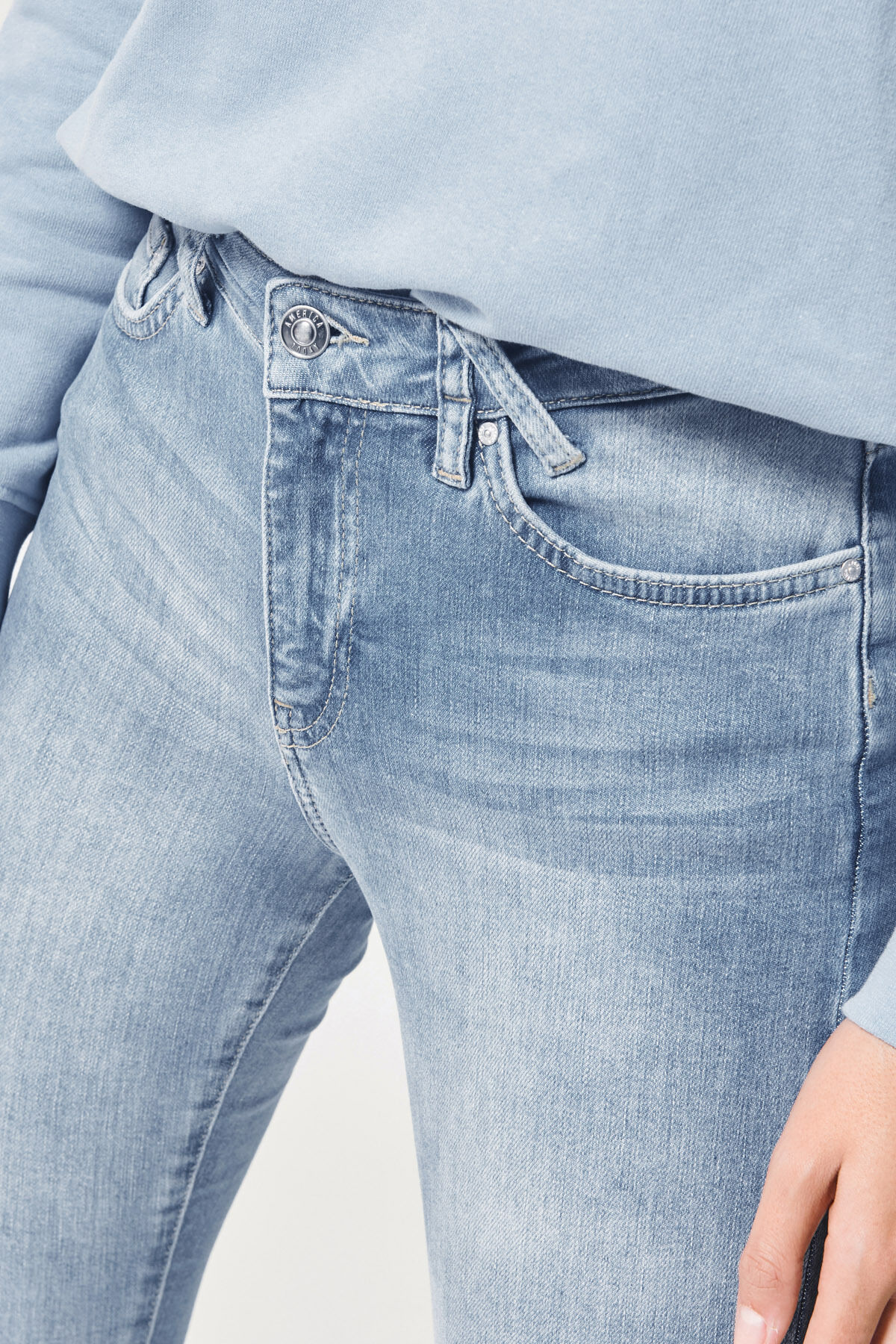 Jeans Faith image number 3