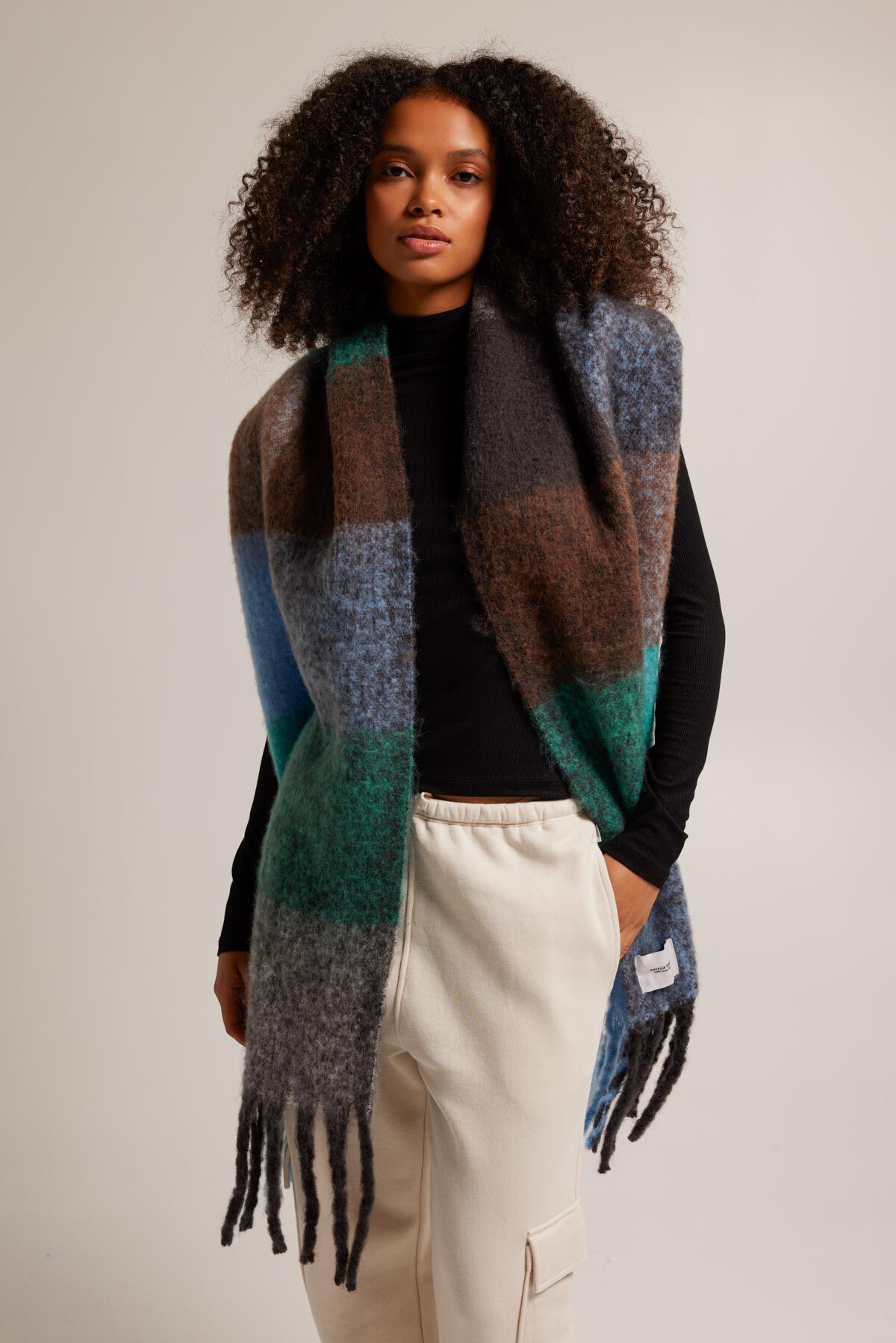 Scarf April CB image number 1