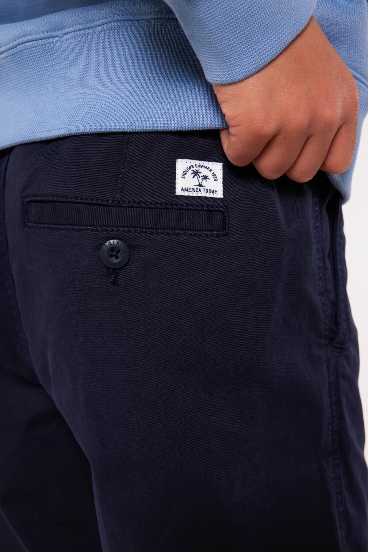 Short Nixon Jr image number 3