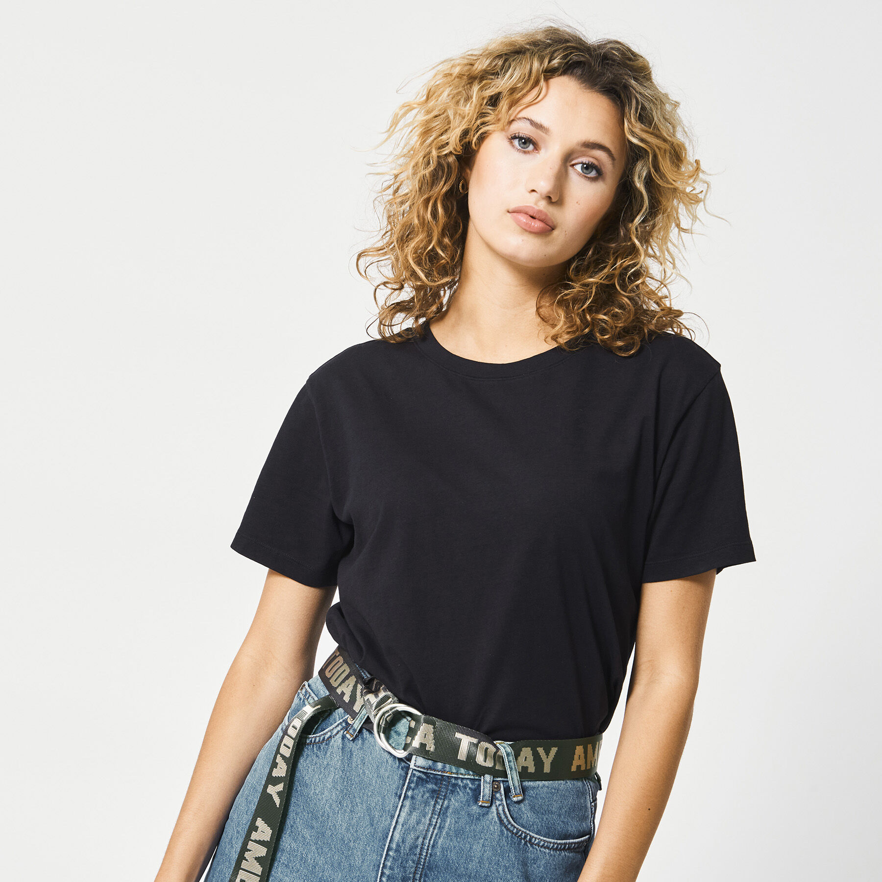 Women T-shirt Elijn Black | America Today