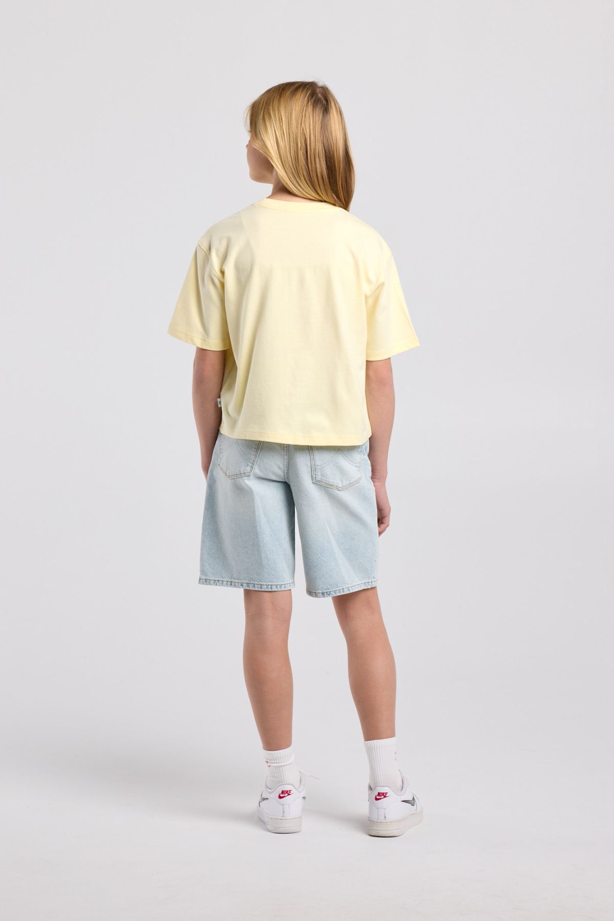 Edita Jr image number 2
