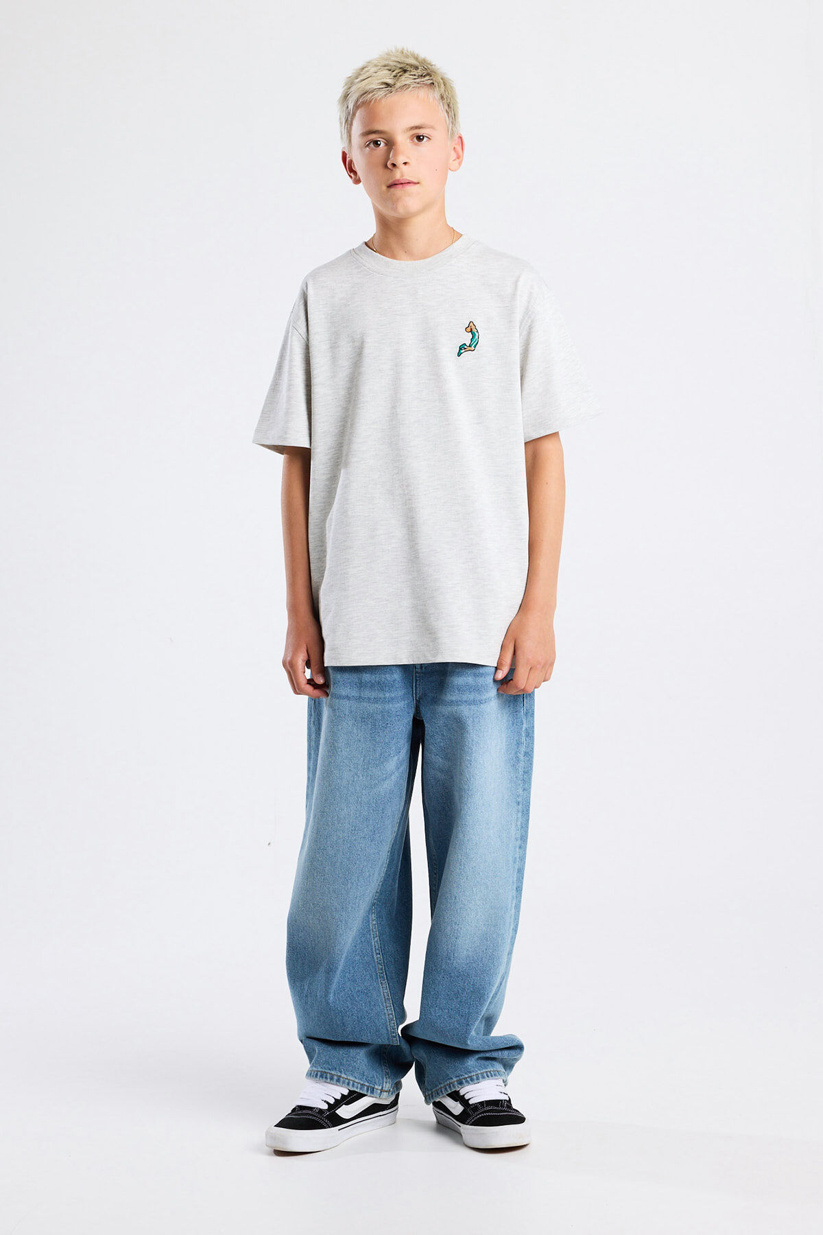 Erik JR image number 1