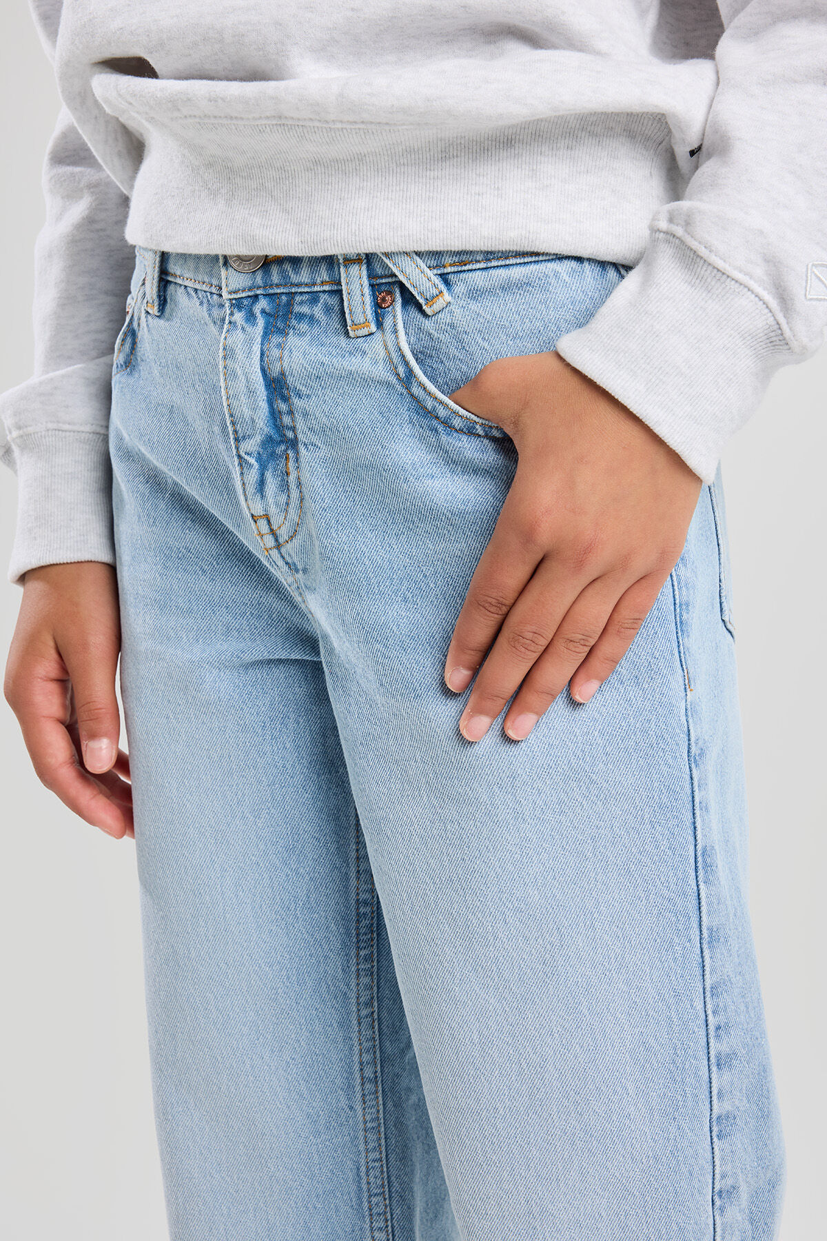 Montana Jr image number 3