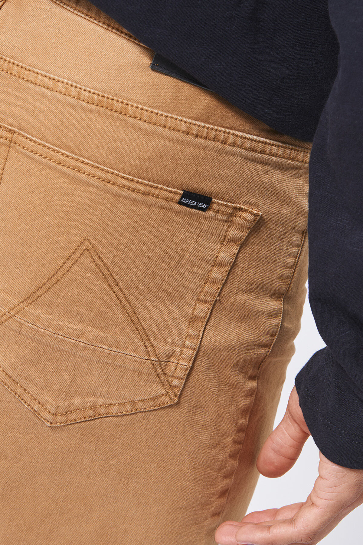 Short Norman image number 3