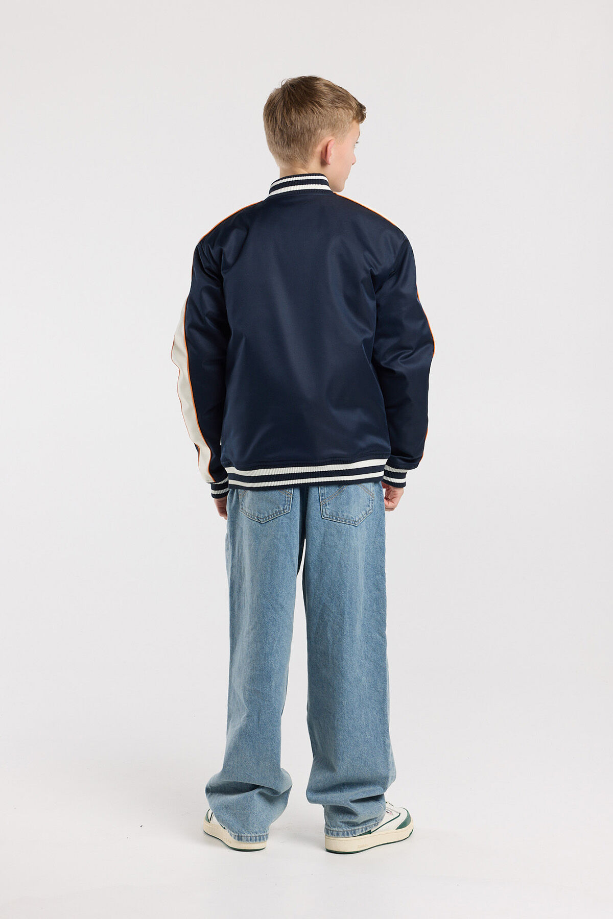 Jax JR image number 2