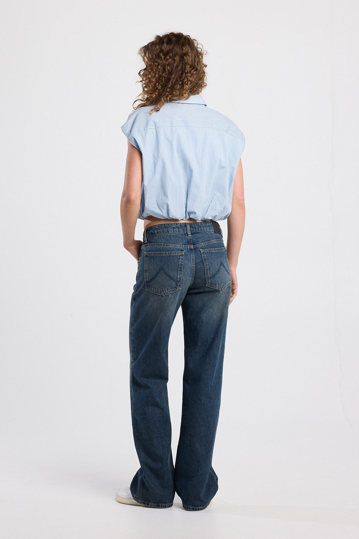 Isobel image number 2