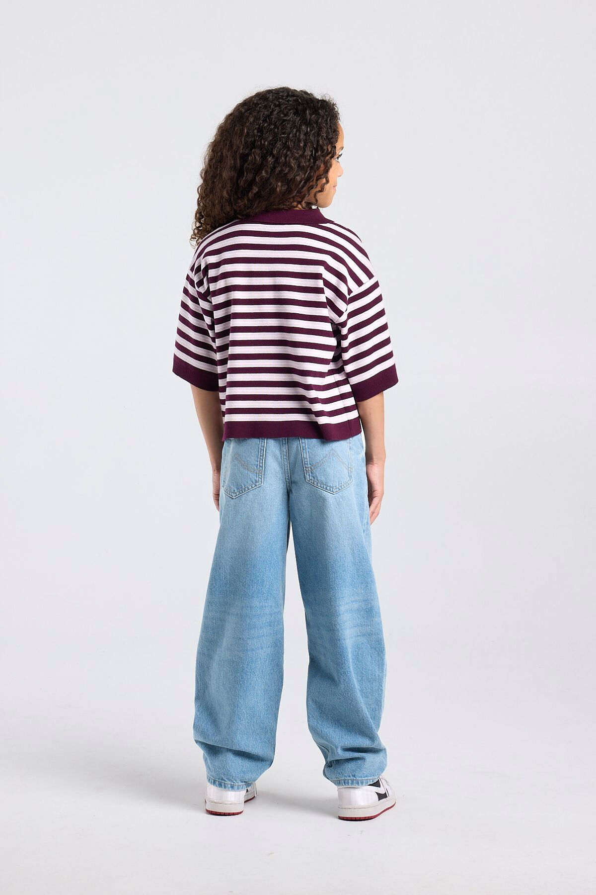 Oakland Jr image number 2