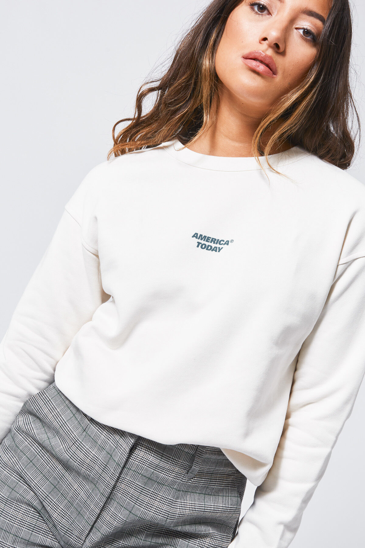 Sweater Suzy image number 0