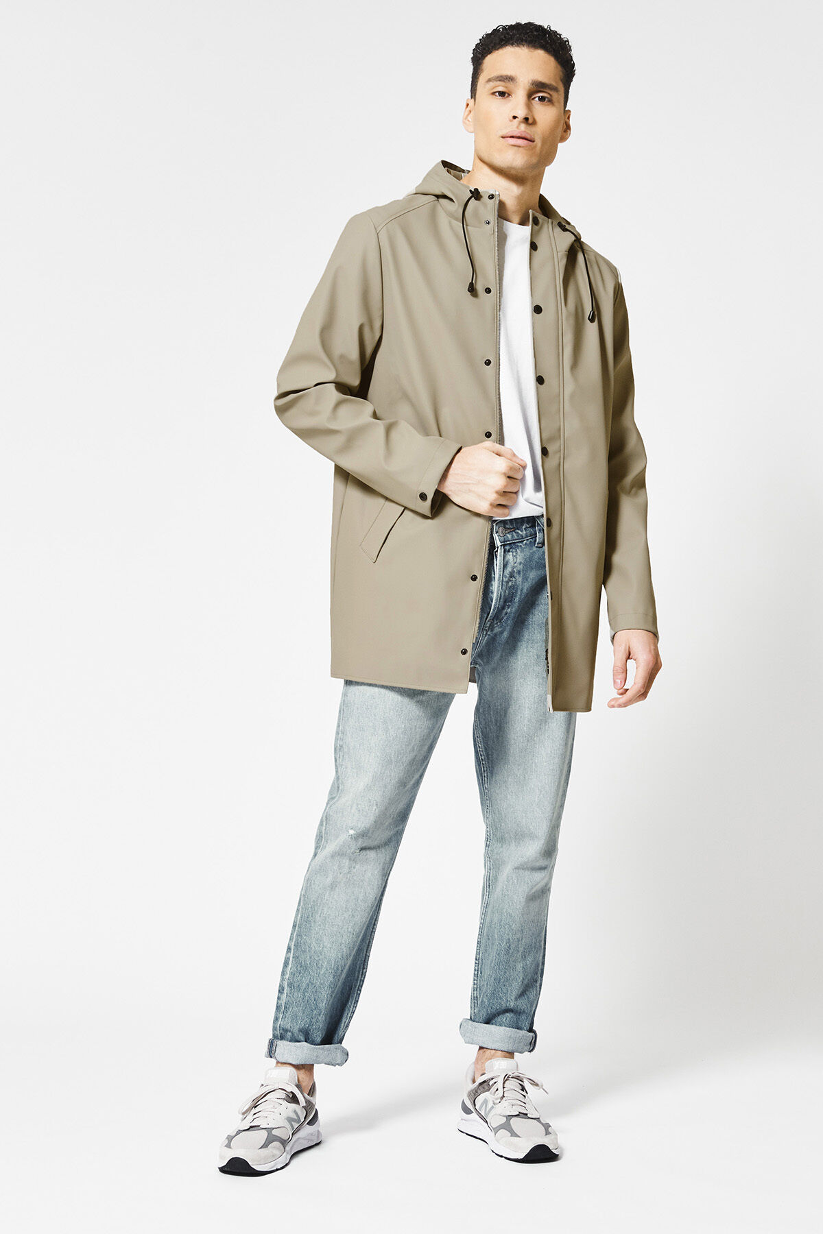 Light mens rain shop jacket