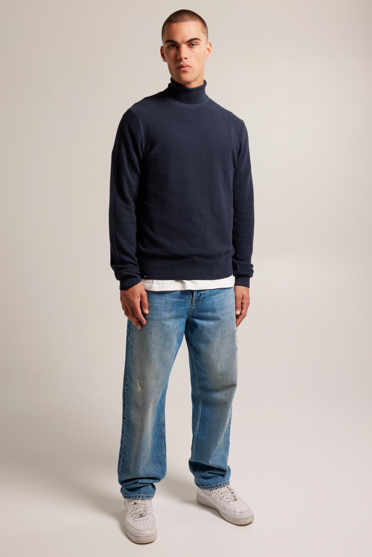 Turtleneck Kendrick image number 1