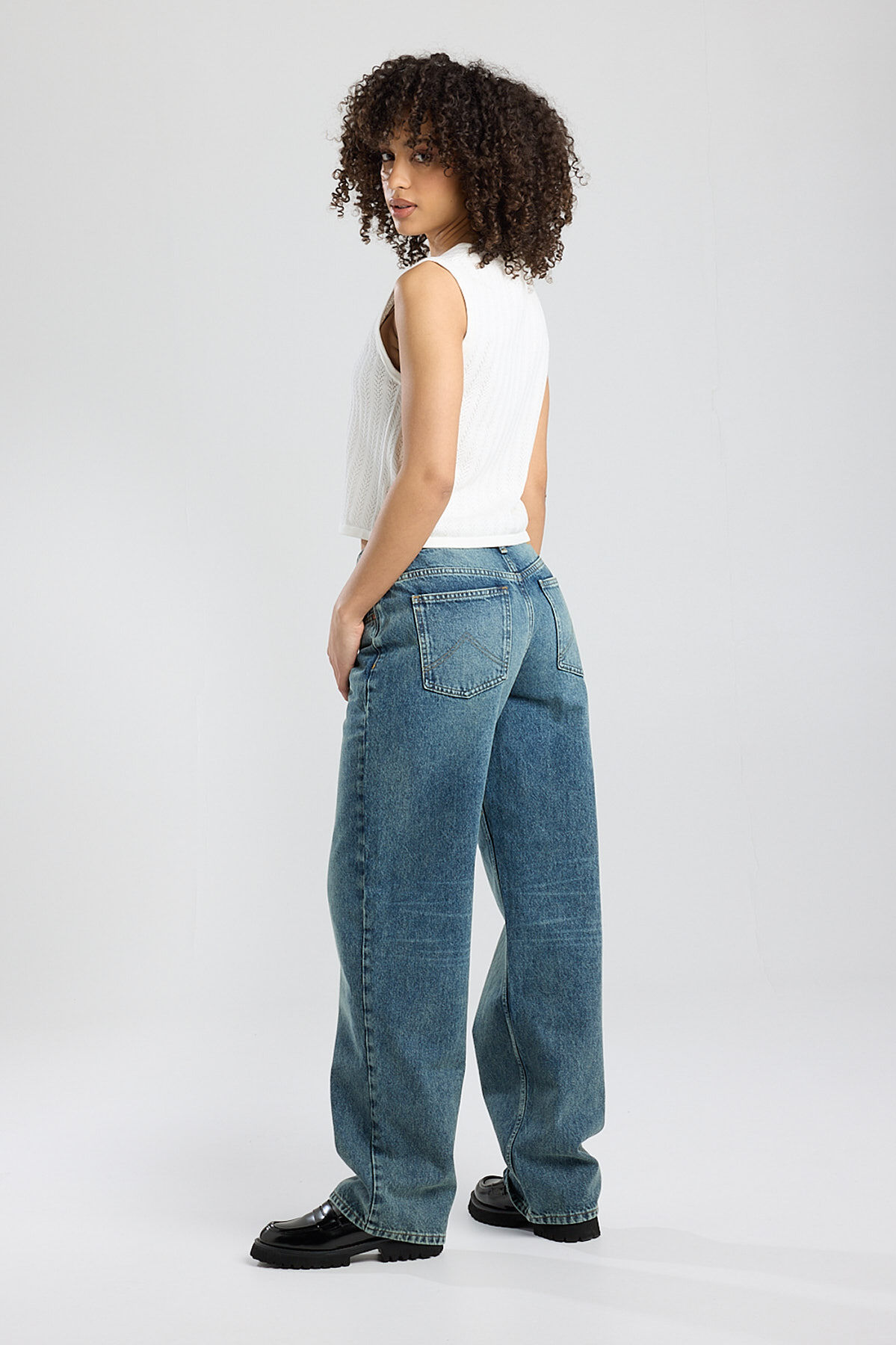 Gweny image number 2