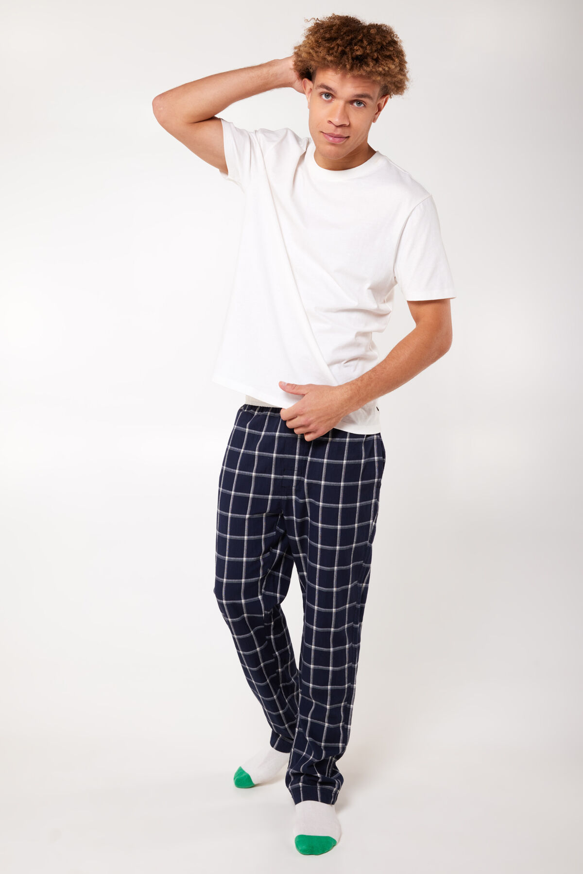 Loungepants Lake image number 1