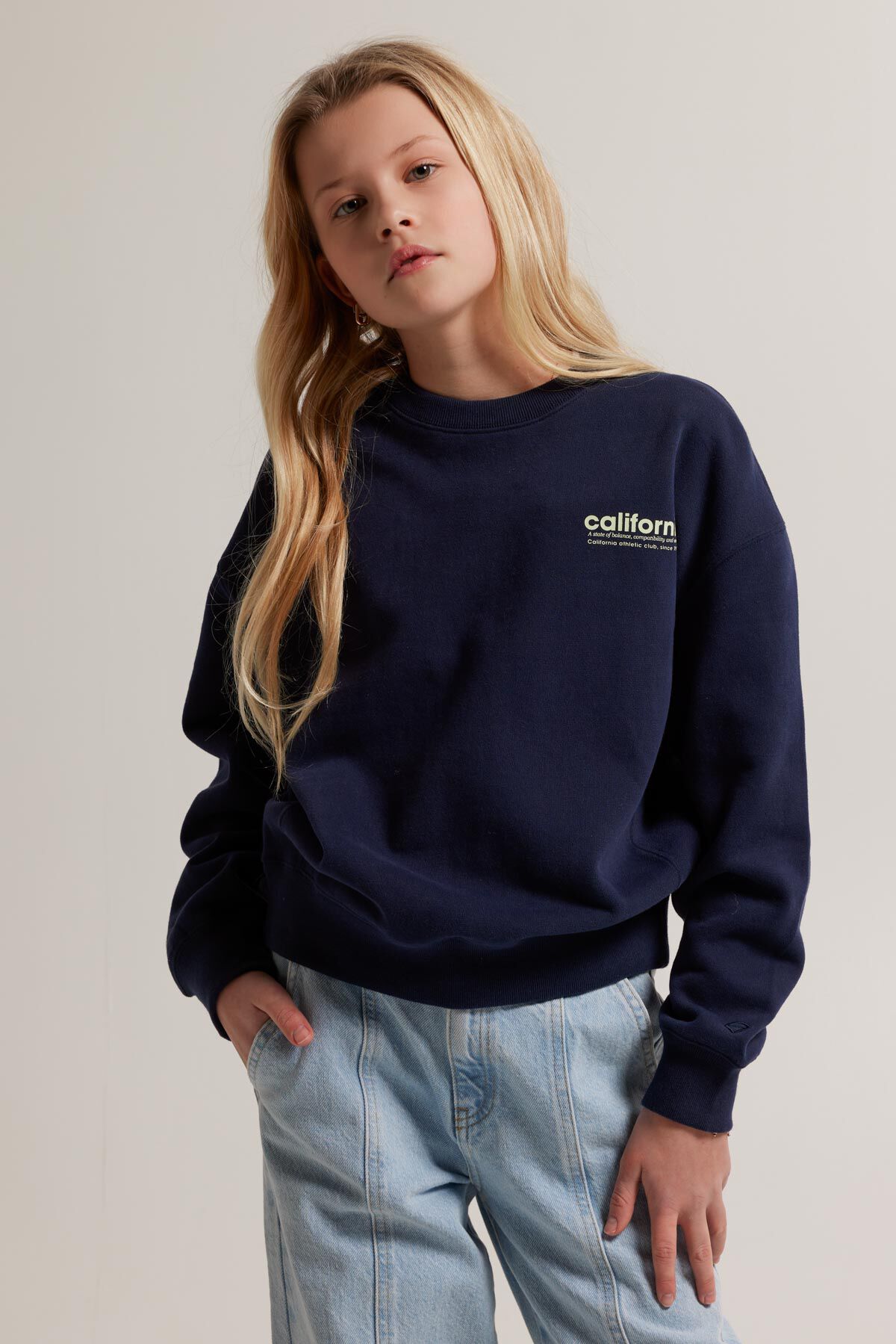 Leuke sales meiden truien