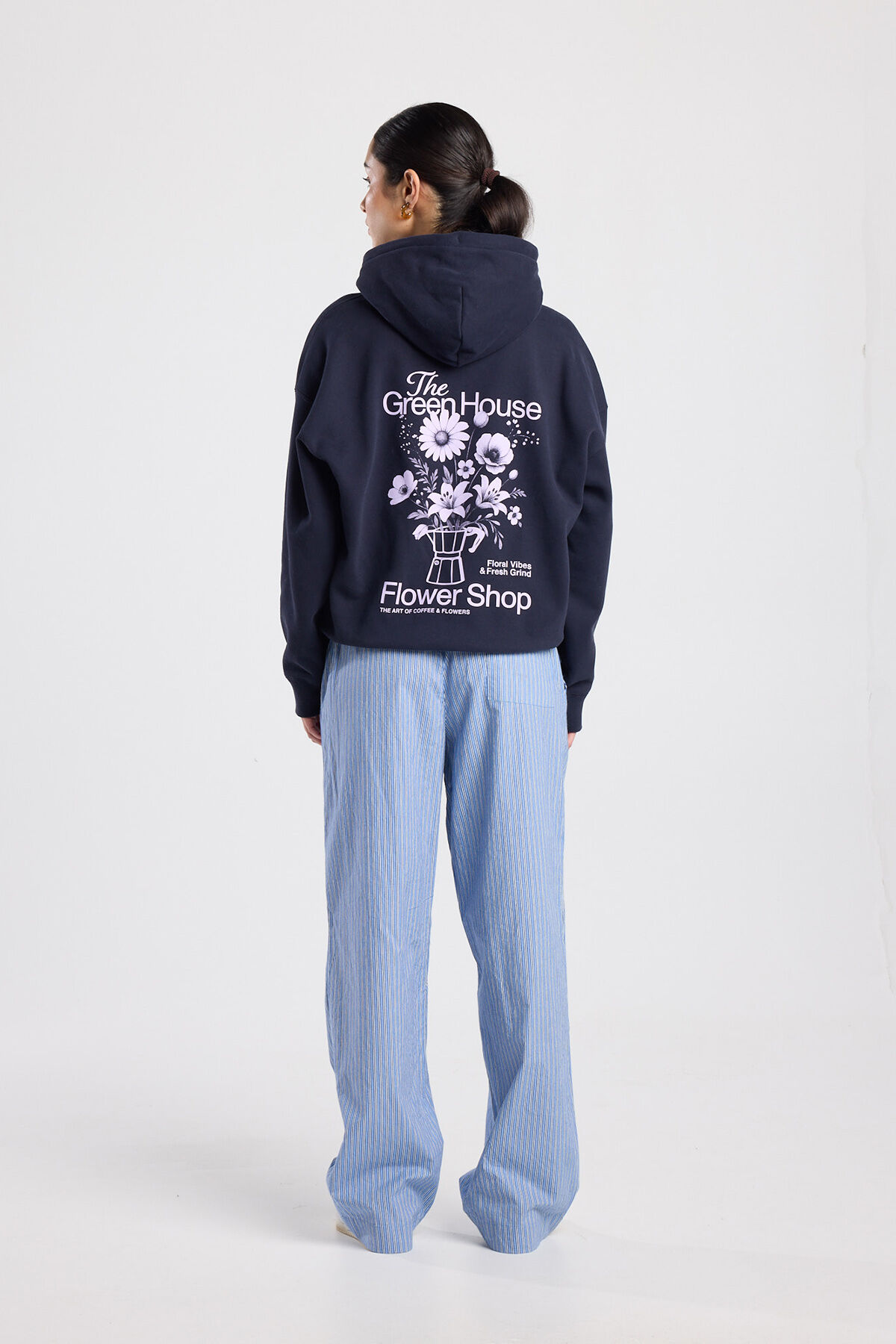 Salina Hood image number 2