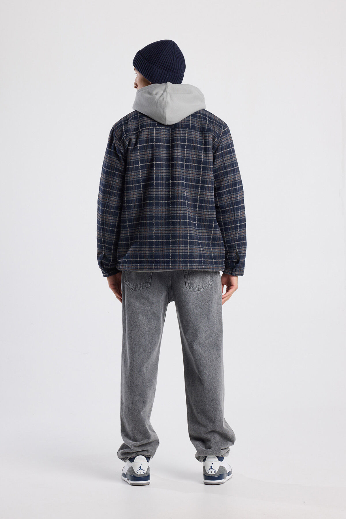 Braxton image number 2