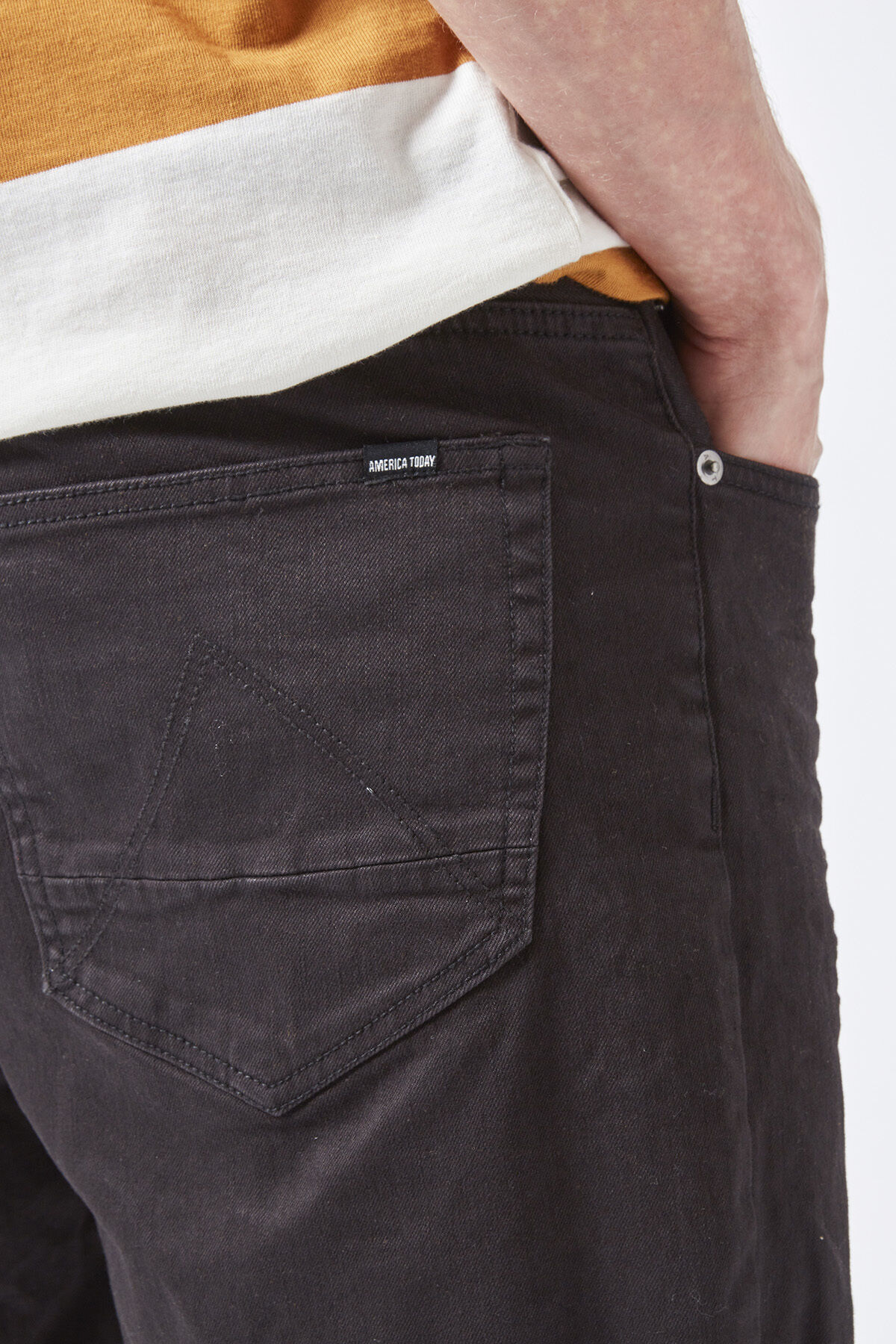 Short Norman image number 3