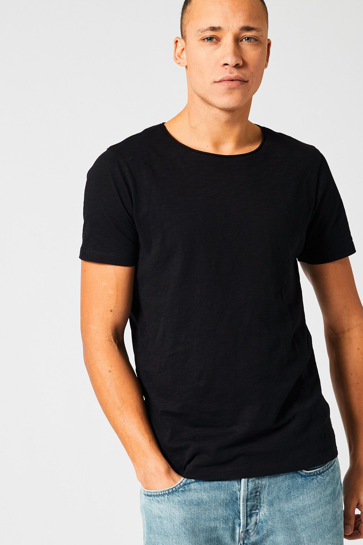 T-shirt Took image number 0