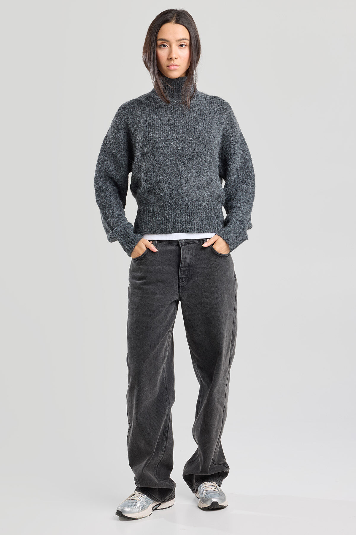 Coltrui Khloe image number 1