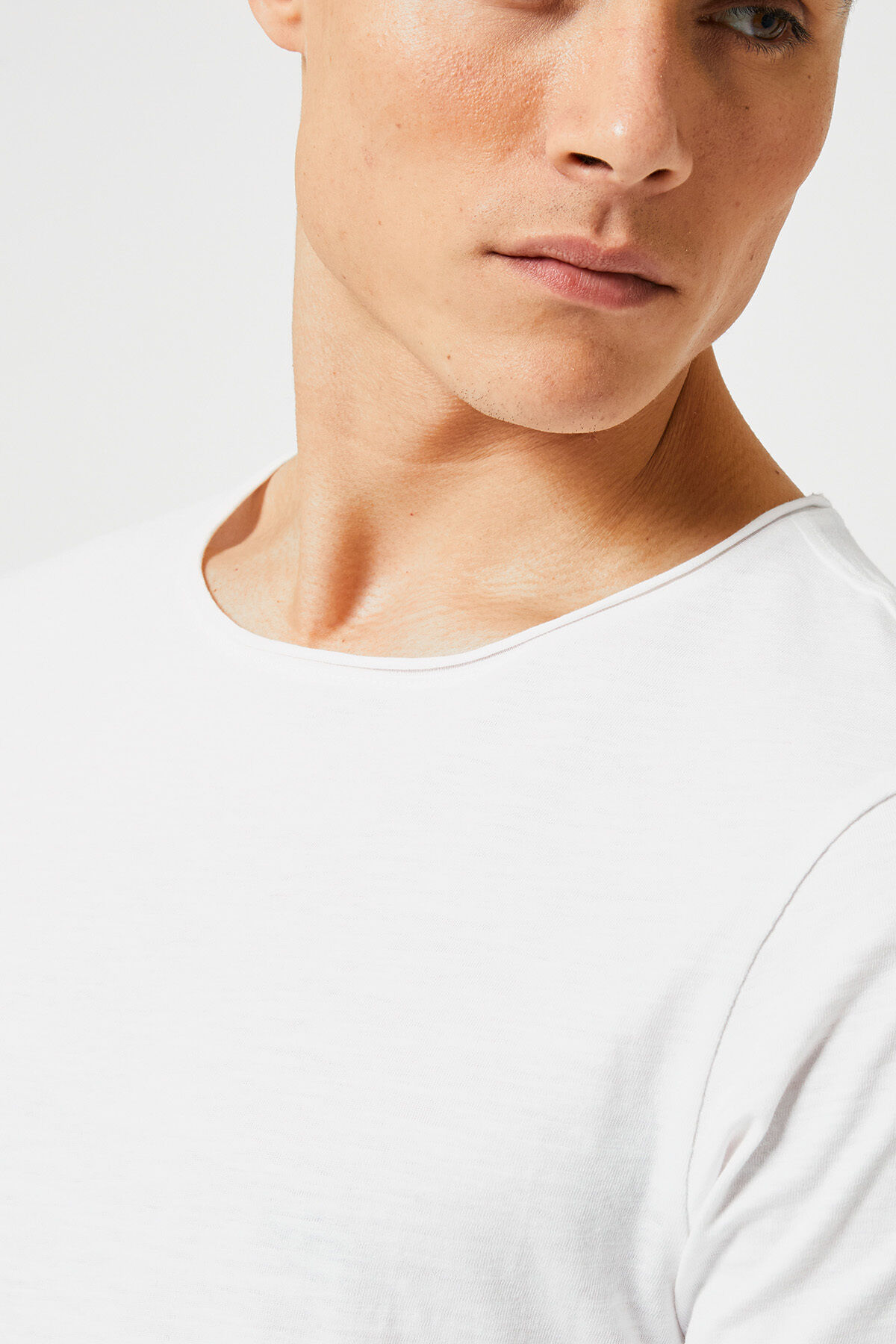 T-shirt Took image number 3