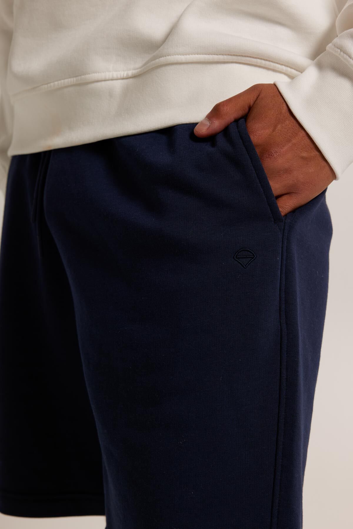 Sweat short Sevan image number 3