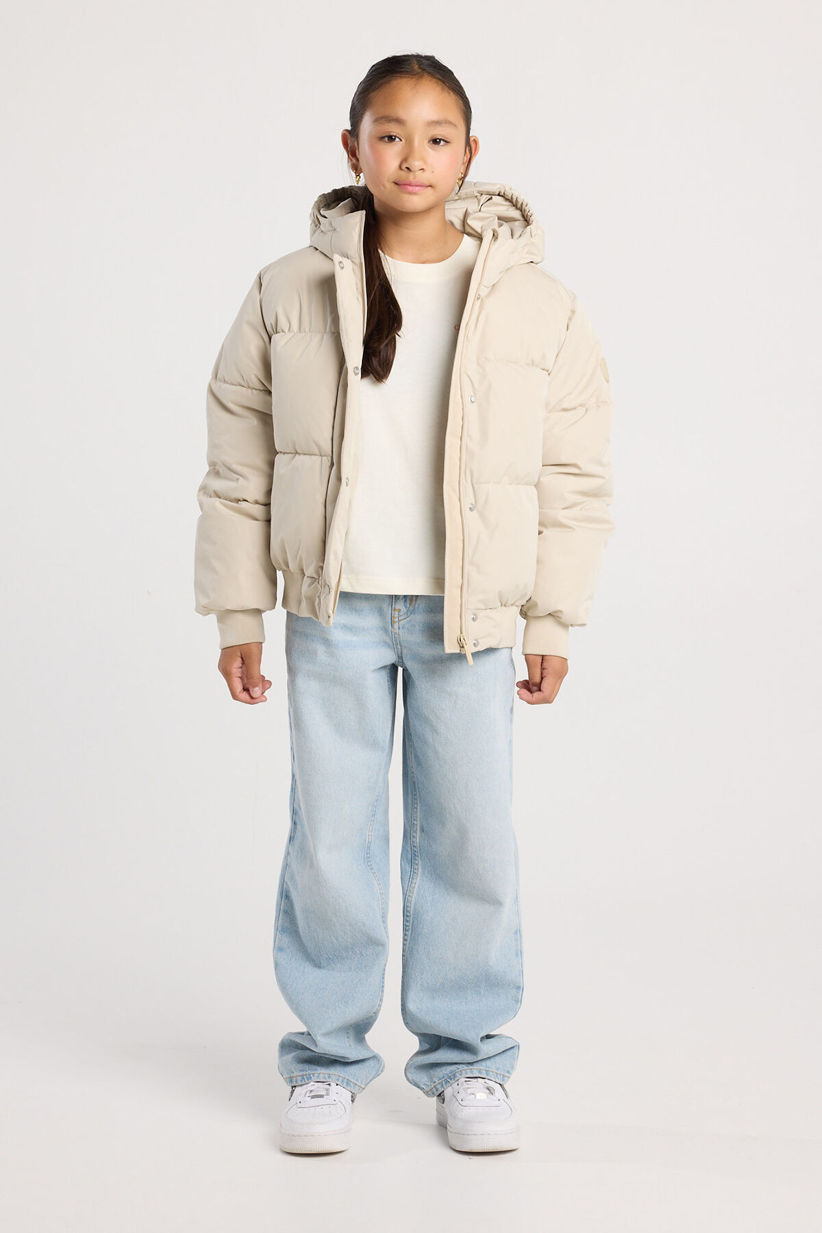 Julie jr image number 1