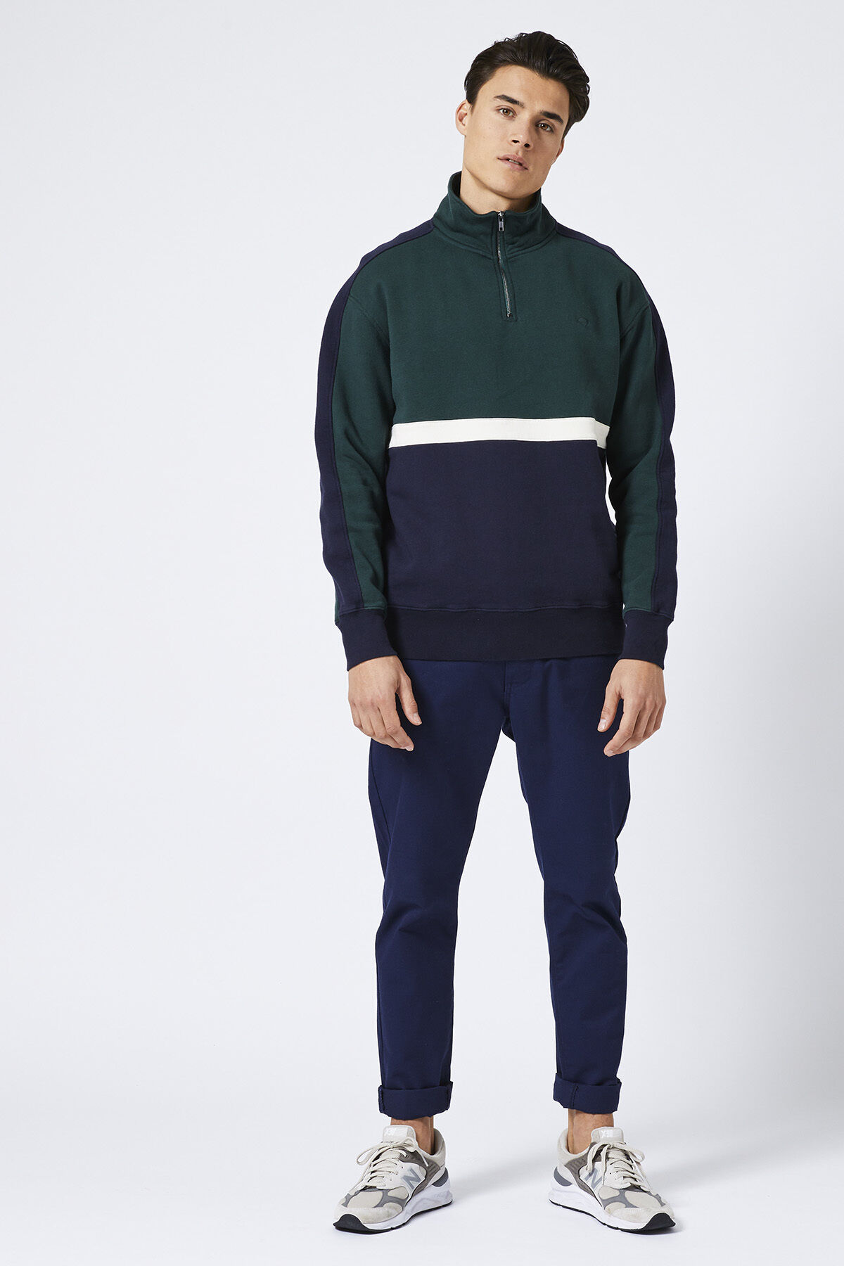 Sweater Silos image number 0