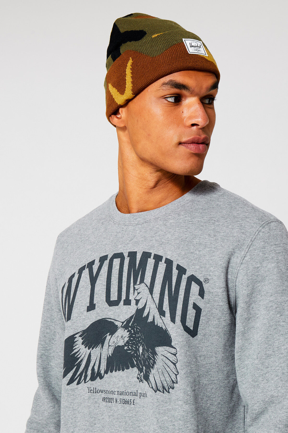 Sweater Stone crew image number 3