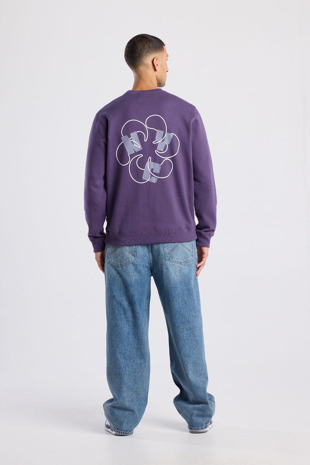 Stephan Crew image number 2