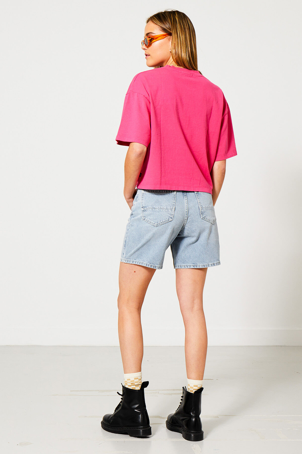 Short May image number 2