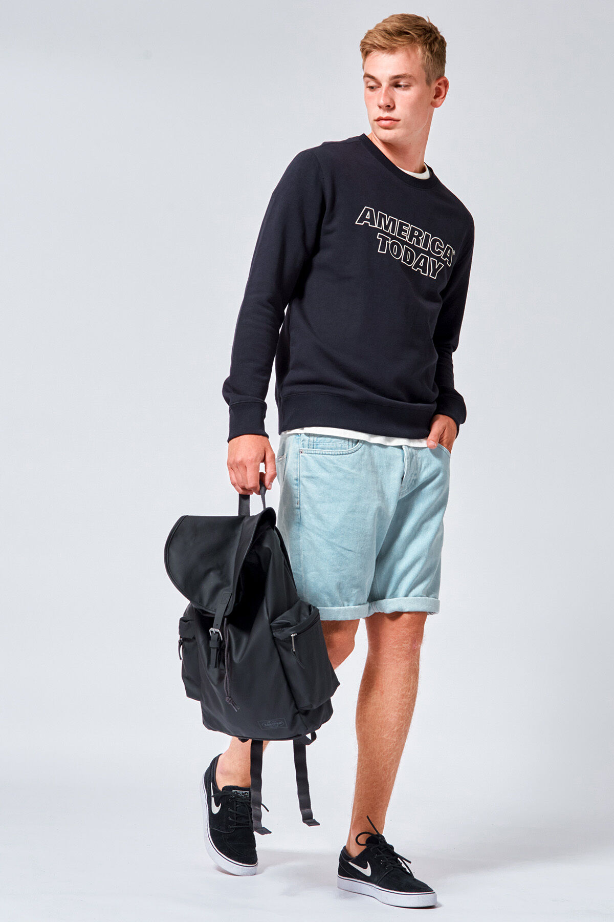 Sweater Story image number 1