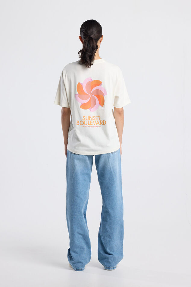 Elaine image number 2