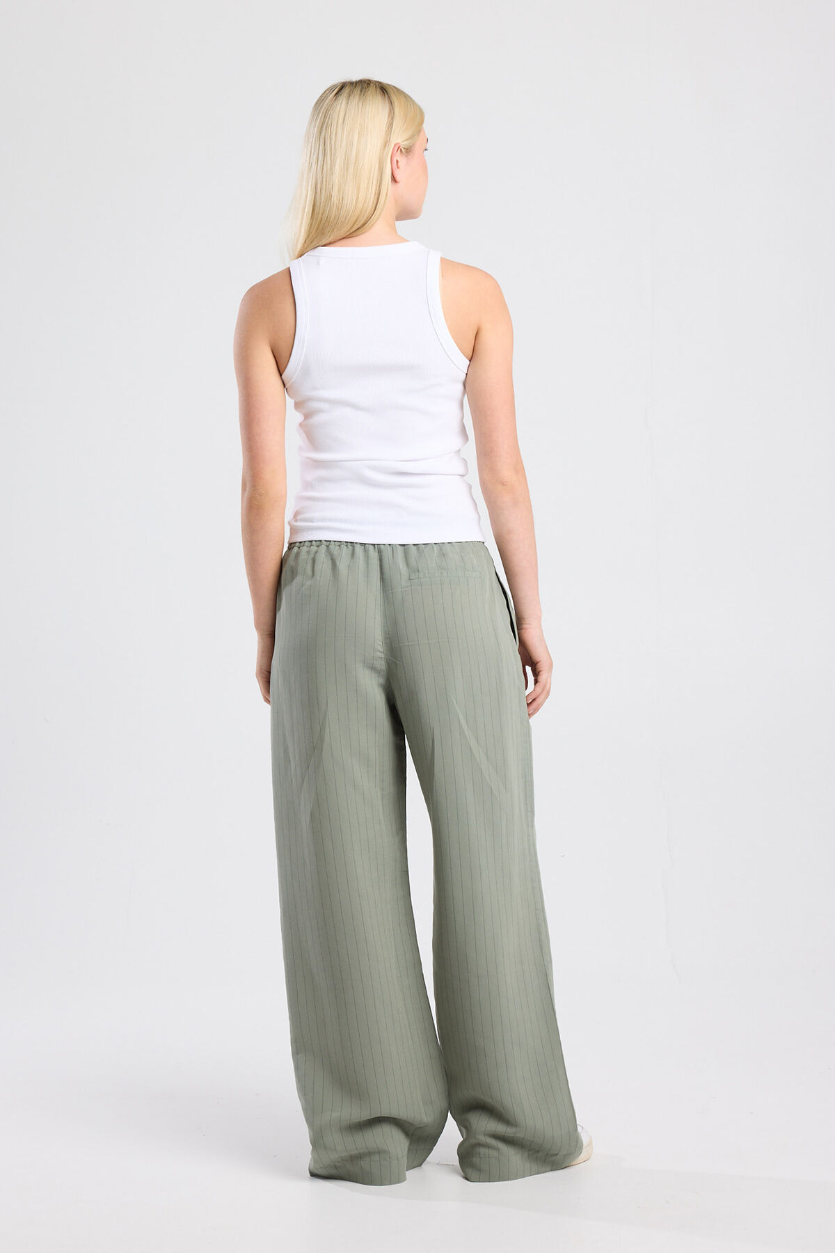 Poppy image number 2