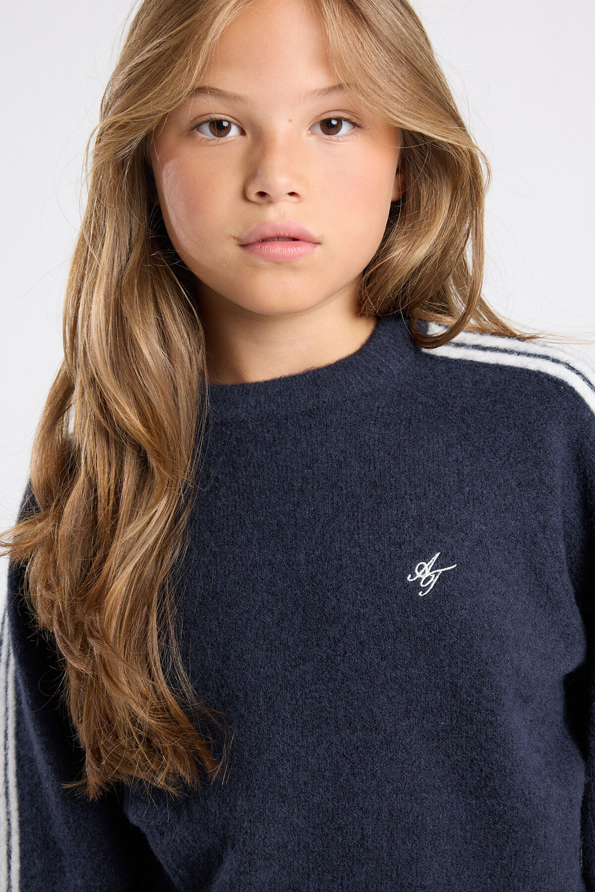 Kira jr image number 3