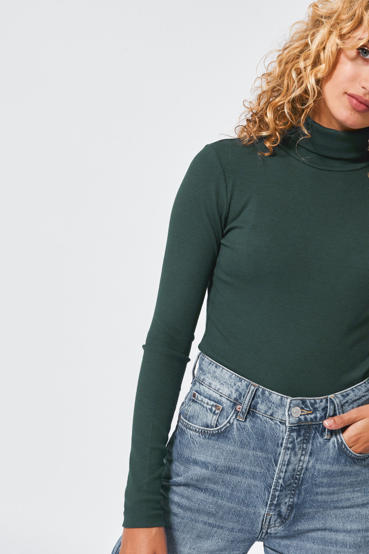 Lorrie image number 0