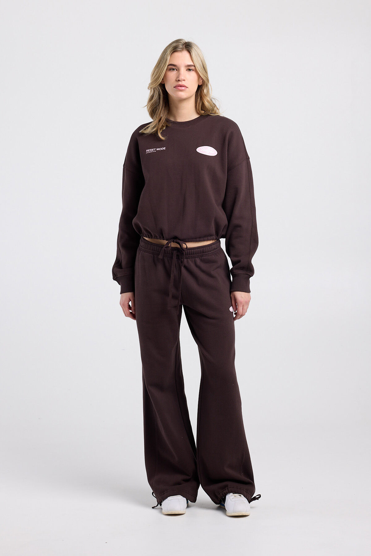 Skylar image number 1