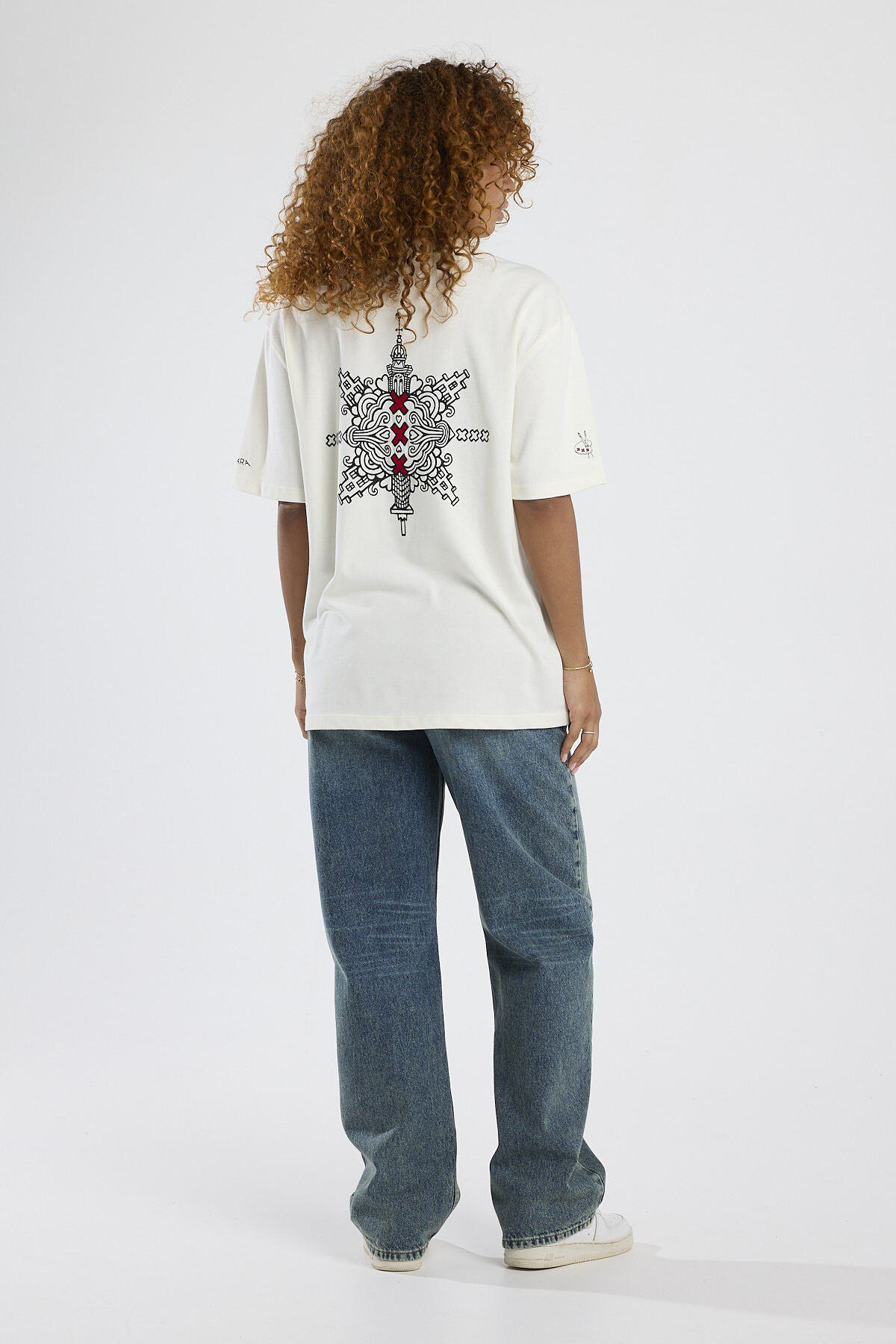 Dadara tee image number 2