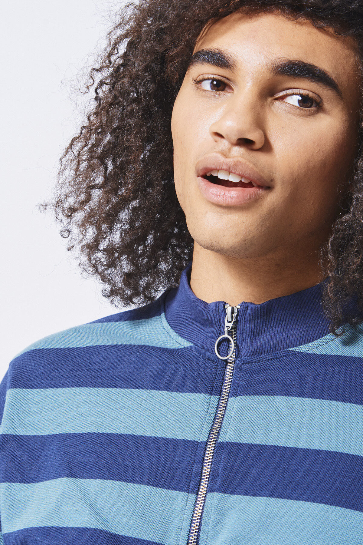 Langarm Levi image number 1